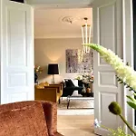 Willa Luxurious - Exceptional Location In Center With Free P Odense