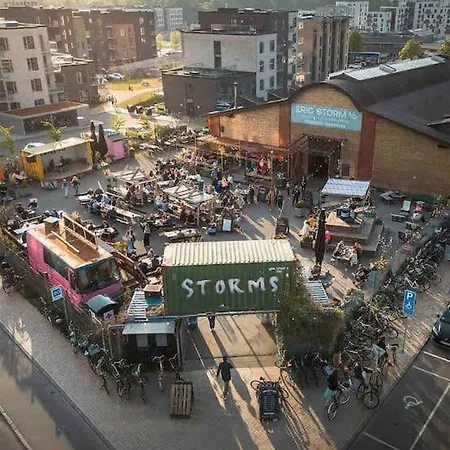 Luxurious - Exceptional Location In Center With Free P Villa Odense