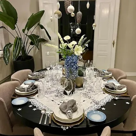 Luxurious - Exceptional Location In Center With Free P * Odense