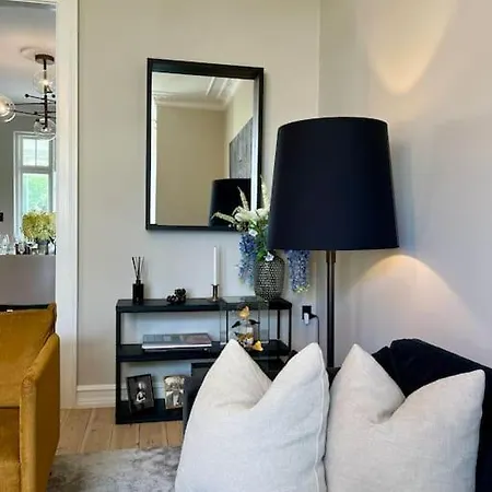 וילה Luxury Villa - Exceptional Location In City Center With Free Parking *
