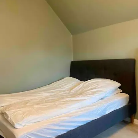 Luxurious - Exceptional Location In Center With Free P Villa