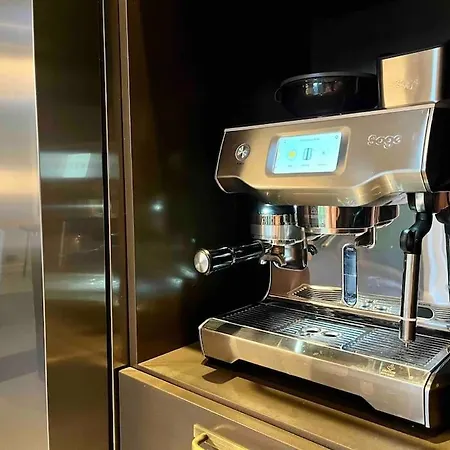 Villa Luxurious - Exceptional Location In Center With Free P *